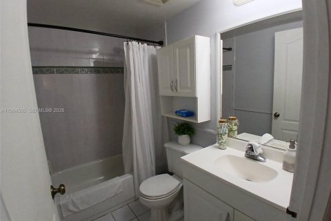 Condominio en venta en Miami, Florida, 2 dormitorios, 86.96 m2 № 2045742 - foto 20