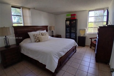 Condominio en venta en Miami, Florida, 2 dormitorios, 86.96 m2 № 2045742 - foto 17