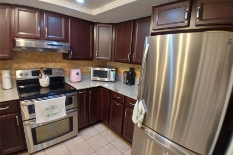 Condominio en venta en Miami, Florida, 2 dormitorios, 86.96 m2 № 2045742 - foto 9
