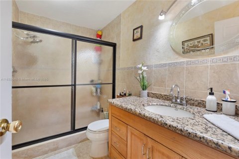 House in Deerfield Beach, Florida 3 bedrooms, 138.05 sq.m. № 1811945 - photo 17