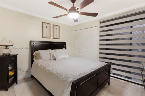 House in Deerfield Beach, Florida 3 bedrooms, 138.05 sq.m. № 1811945 - photo 20