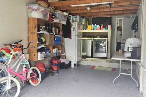 House in Deerfield Beach, Florida 3 bedrooms, 138.05 sq.m. № 1811945 - photo 25