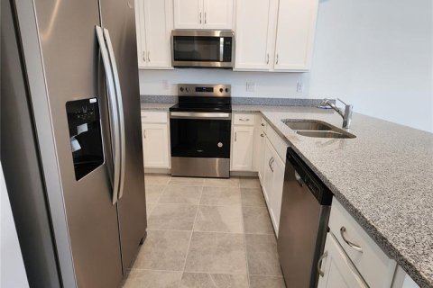 Townhouse in Apopka, Florida 3 bedrooms, 137.12 sq.m. № 1916780 - photo 10