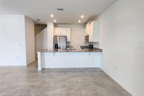 Townhouse in Apopka, Florida 3 bedrooms, 137.12 sq.m. № 1916780 - photo 5