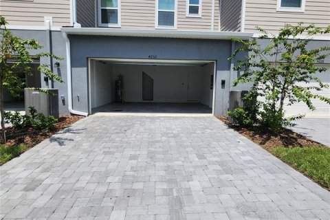 Townhouse in Apopka, Florida 3 bedrooms, 137.12 sq.m. № 1916780 - photo 27