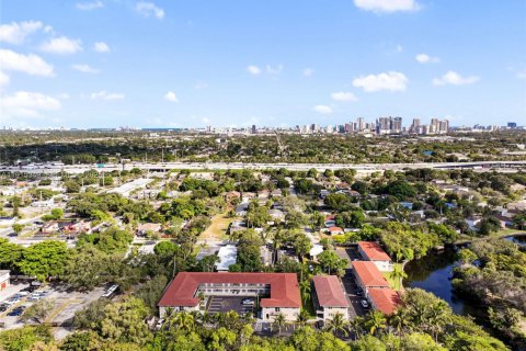 Снять в аренду кондоминиум в Форт-Лодердейл, Флорида 2 спальни, 61.32м2, № 2034634 - фото 3