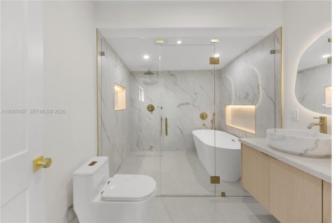 Villa ou maison à vendre à Miami, Floride: 4 chambres, 181.81 m2 № 2365028 - photo 30