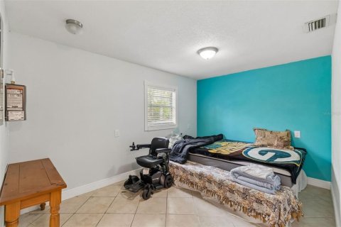 House in Aripeka, Florida 3 bedrooms, 167.22 sq.m. № 2287152 - photo 18