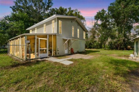 House in Aripeka, Florida 3 bedrooms, 167.22 sq.m. № 2287152