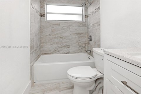 Villa ou maison à vendre à Tamarac, Floride: 2 chambres, 95.32 m2 № 2172403 - photo 17