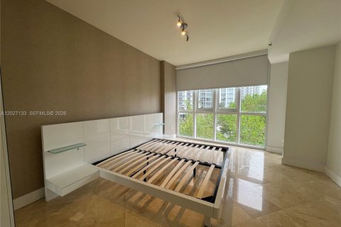 Copropriété à louer à Sunny Isles Beach, Floride: 2 chambres, 119.75 m2 № 2077793 - photo 24
