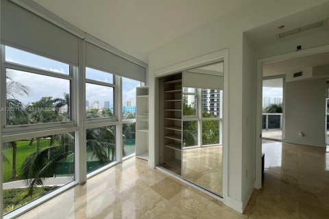 Copropriété à louer à Sunny Isles Beach, Floride: 2 chambres, 119.75 m2 № 2077793 - photo 28