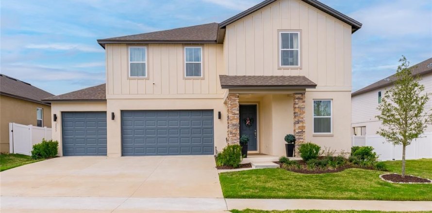 Casa en Minneola, Florida 5 dormitorios, 261.15 m2 № 1566977