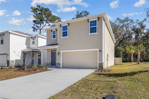 Casa en venta en Gainesville, Florida, 5 dormitorios, 220.18 m2 № 1520522 - foto 2
