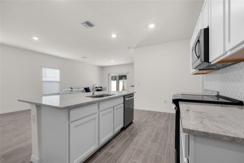 Casa en venta en Gainesville, Florida, 5 dormitorios, 220.18 m2 № 1520522 - foto 12