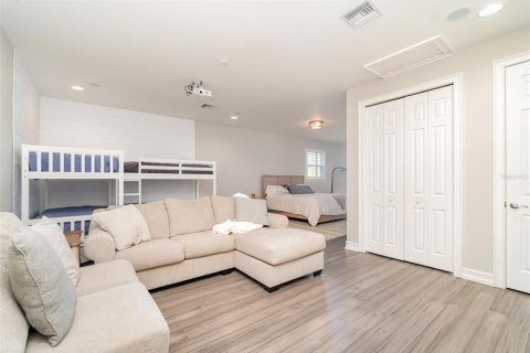 Casa en venta en North Fort Myers, Florida, 3 dormitorios, 330.36 m2 № 2437173 - foto 27