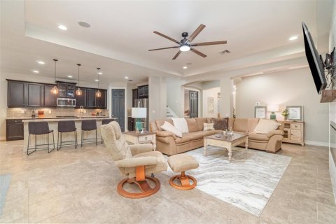 Casa en venta en North Fort Myers, Florida, 3 dormitorios, 330.36 m2 № 2437173 - foto 2