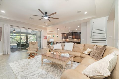 Casa en venta en North Fort Myers, Florida, 3 dormitorios, 330.36 m2 № 2437173 - foto 9