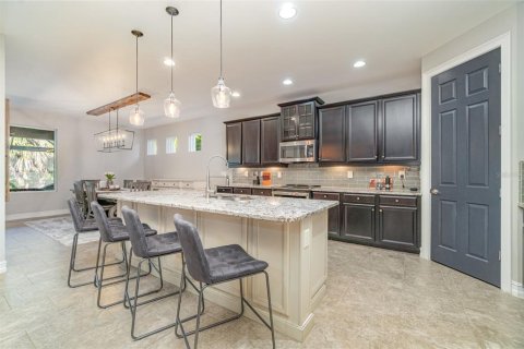 Casa en venta en North Fort Myers, Florida, 3 dormitorios, 330.36 m2 № 2437173 - foto 6