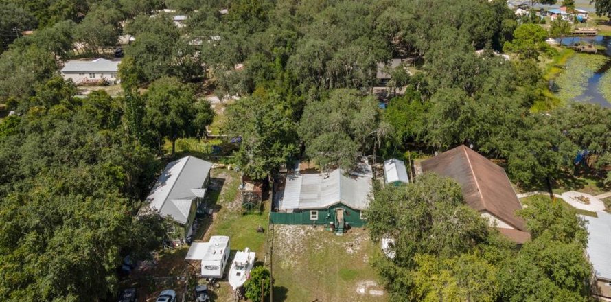 Villa ou maison à Salt Springs, Floride 3 chambres, 124.67 m2 № 1911270