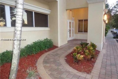 Condo in Tamarac, Florida, 1 bedroom  № 1836465 - photo 10