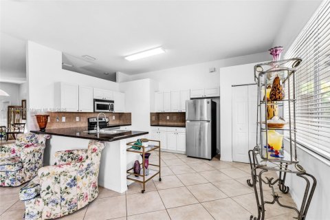 House in Homestead, Florida 4 bedrooms, 195 sq.m. № 1869905 - photo 24