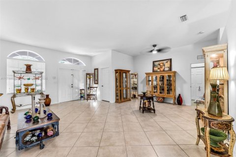 House in Homestead, Florida 4 bedrooms, 195 sq.m. № 1869905 - photo 4