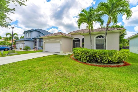 House in Homestead, Florida 4 bedrooms, 195 sq.m. № 1869905 - photo 2
