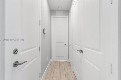 Casa en alquiler en Homestead, Florida, 4 dormitorios № 2041785 - foto 3