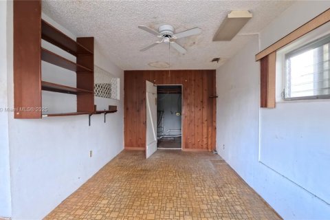 Купить виллу или дом в Окленд-Парк, Флорида 2 спальни, 101.82м2, № 1928312 - фото 20