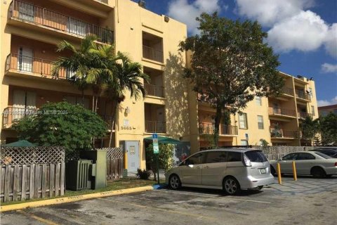 Appartement à louer à Hialeah, Floride: 2 chambres № 1779406 - photo 20