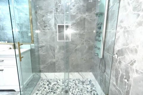 House in Wellington, Florida 4 bedrooms, 191.1 sq.m. № 2169806 - photo 18