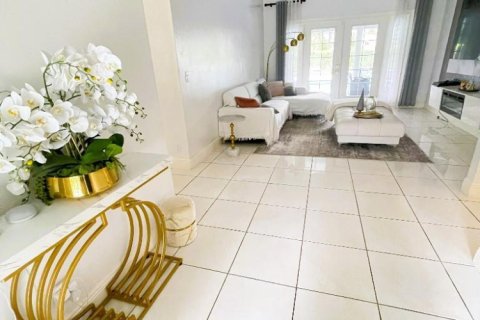 House in Wellington, Florida 4 bedrooms, 191.1 sq.m. № 2169806 - photo 9