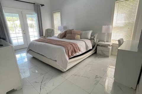 House in Wellington, Florida 4 bedrooms, 191.1 sq.m. № 2169806 - photo 13