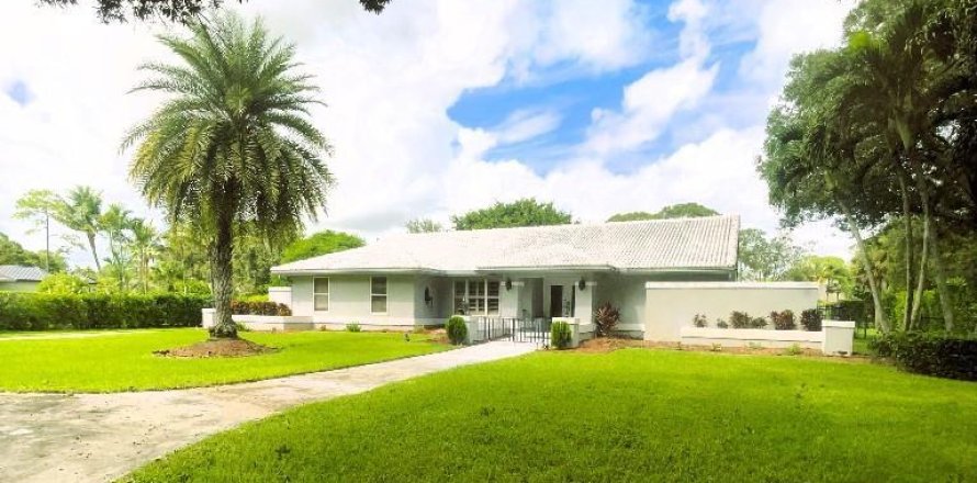 House in Wellington, Florida 4 bedrooms, 191.1 sq.m. № 2169806