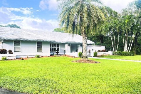 House in Wellington, Florida 4 bedrooms, 191.1 sq.m. № 2169806 - photo 6