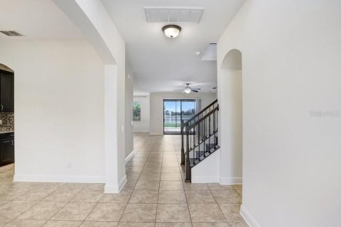 Casa en venta en Lutz, Florida, 5 dormitorios, 308.06 m2 № 1653880 - foto 9