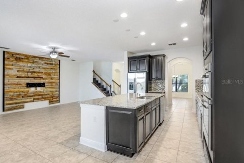 Casa en venta en Lutz, Florida, 5 dormitorios, 308.06 m2 № 1653880 - foto 16