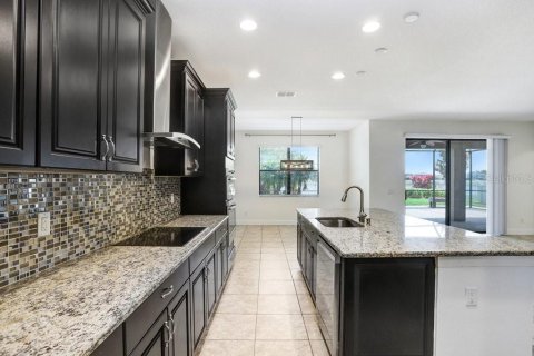 Casa en venta en Lutz, Florida, 5 dormitorios, 308.06 m2 № 1653880 - foto 13