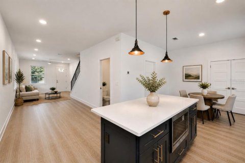 Villa ou maison à vendre à Saint Petersburg, Floride: 4 chambres, 187.01 m2 № 2236333 - photo 8