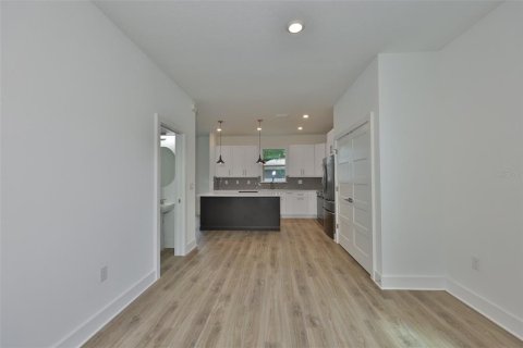 Villa ou maison à vendre à Saint Petersburg, Floride: 4 chambres, 187.01 m2 № 2236333 - photo 3