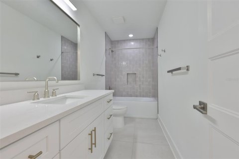Villa ou maison à vendre à Saint Petersburg, Floride: 4 chambres, 187.01 m2 № 2236333 - photo 19