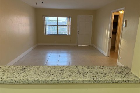 Condominio en alquiler en Pompano Beach, Florida, 2 dormitorios, 99.41 m2 № 2155135 - foto 6