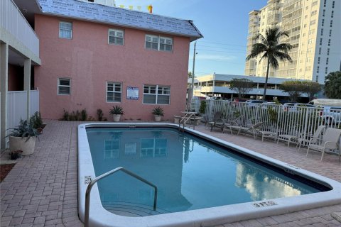 Condominio en alquiler en Pompano Beach, Florida, 2 dormitorios, 99.41 m2 № 2155135 - foto 9