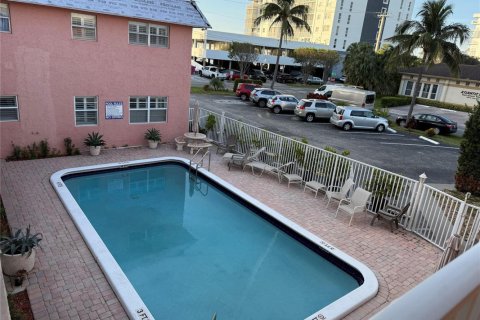 Condominio en alquiler en Pompano Beach, Florida, 2 dormitorios, 99.41 m2 № 2155135 - foto 2