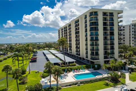 Condominio en venta en Clearwater, Florida, 2 dormitorios, 124.95 m2 № 1898499 - foto 1