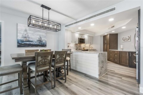 Condominio en venta en Clearwater, Florida, 2 dormitorios, 124.95 m2 № 1898499 - foto 13