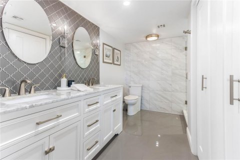 Condominio en venta en Clearwater, Florida, 2 dormitorios, 124.95 m2 № 1898499 - foto 17