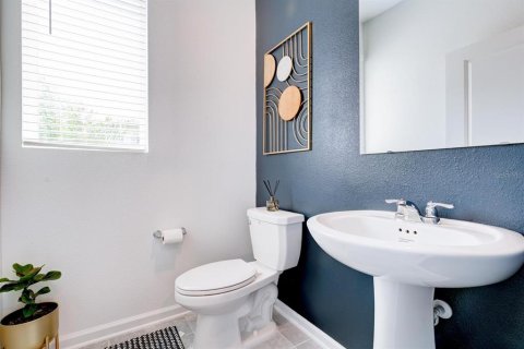 Townhouse in Davenport, Florida 3 bedrooms, 183.76 sq.m. № 1773423 - photo 8