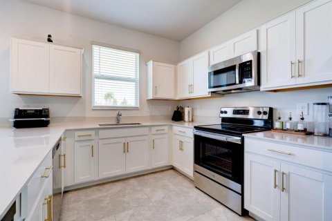 Townhouse in Davenport, Florida 3 bedrooms, 183.76 sq.m. № 1773423 - photo 17